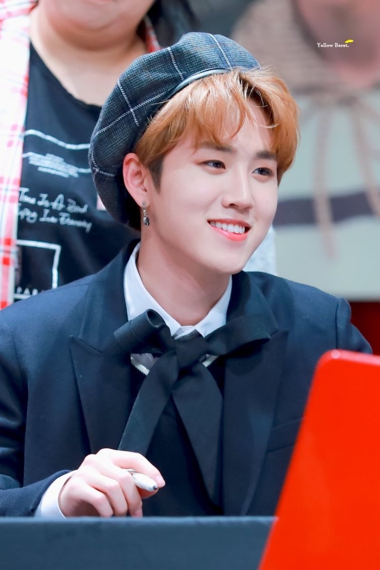 영또베라고 할정도로 베레모 많이쓰는 아이돌 | 인스티즈