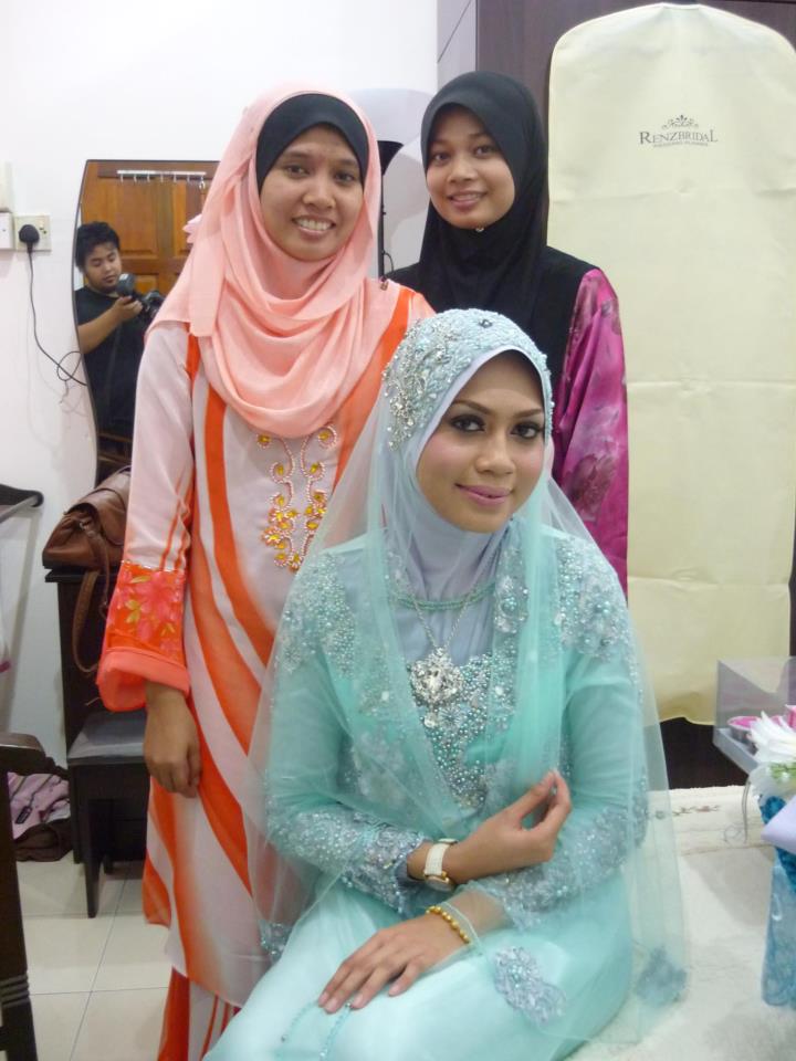 tqaspieces choc: selamat bertunang ila!