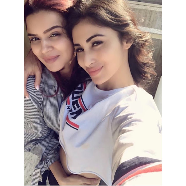 Mouni Roy Social Media 27/11/2019