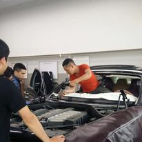 Rap kinh xe oto gia re