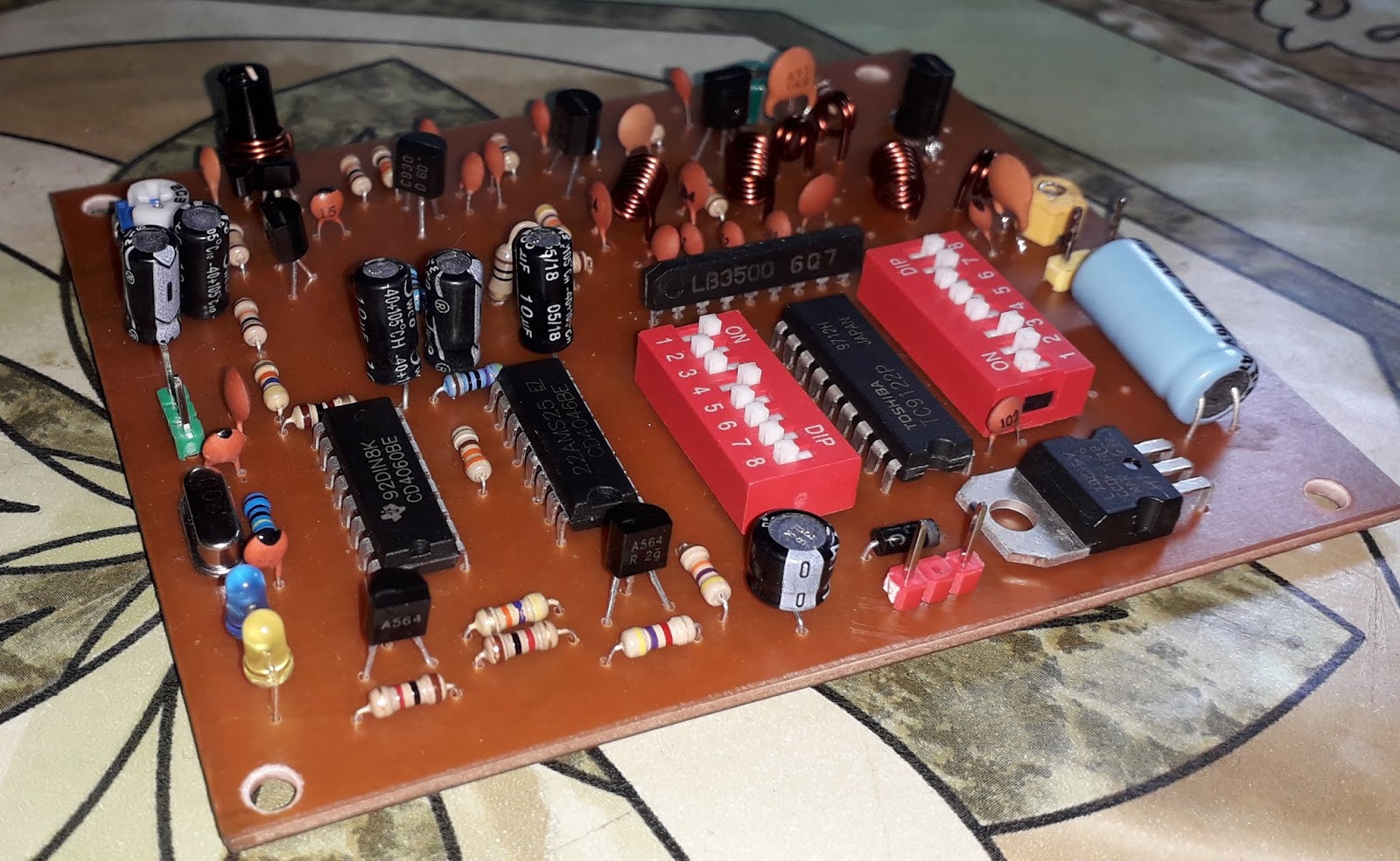 72 мгц. кварцы для радиоуправления драгметаллы. частоты рации 136 таблица. 500. 72 мгц.