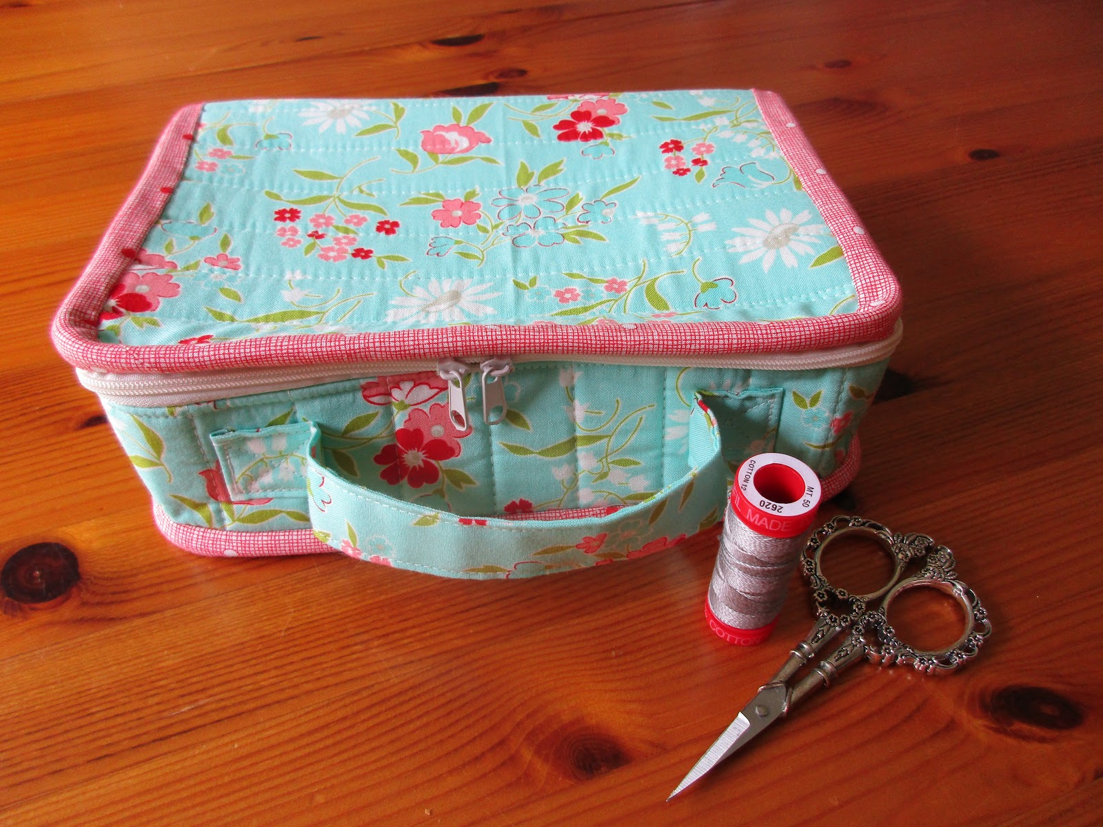 Sew Me Hold Everything! Bag finished