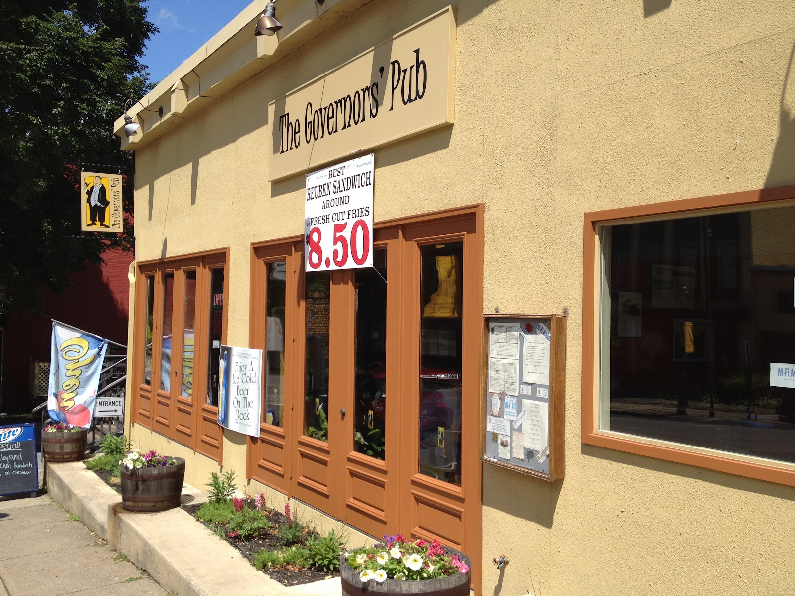 PIG OUT SPOTS The Governor's Pub (Bellefonte, PA)