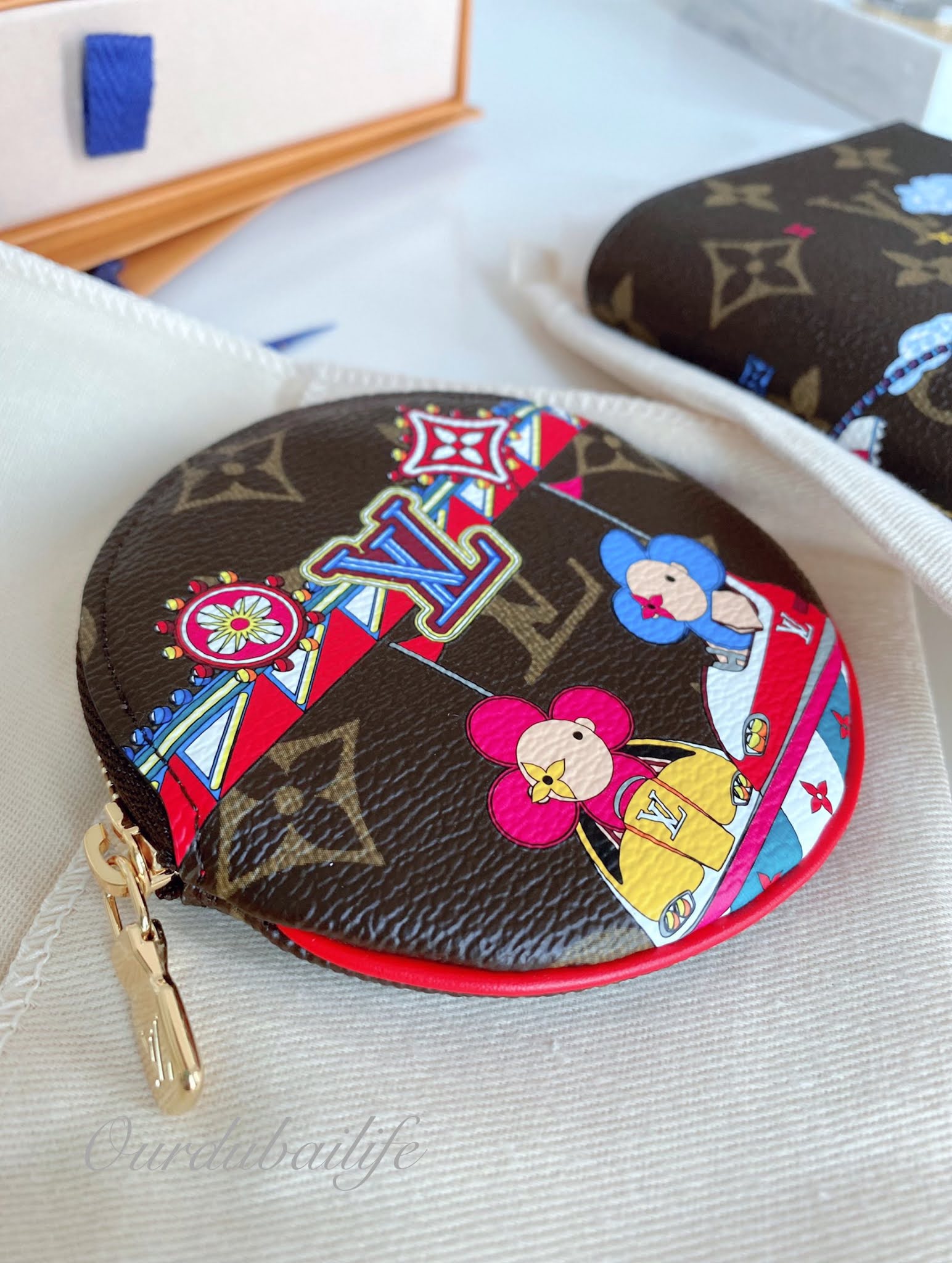 LOUIS VUITTON Monogram 2019 Christmas Animation Tokyo Round Coin