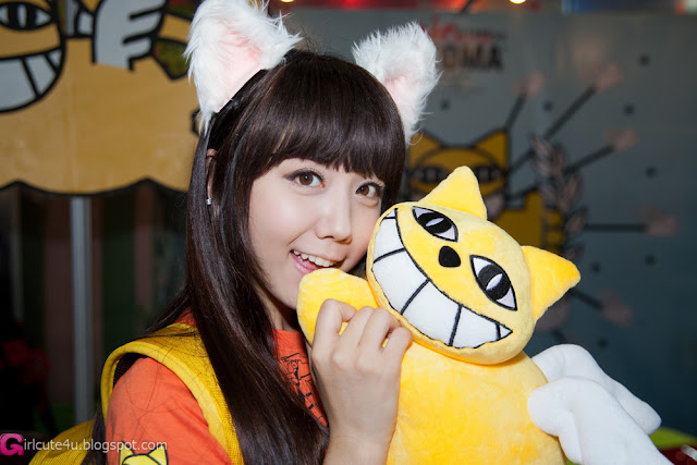 1 Kim Ha Eum - Seoul Character & Licensing Fair 2012-Very cute asian girl - girlcute4u.blogspot.com