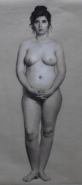 charcoal figure drawing by artist Emilae Belo
