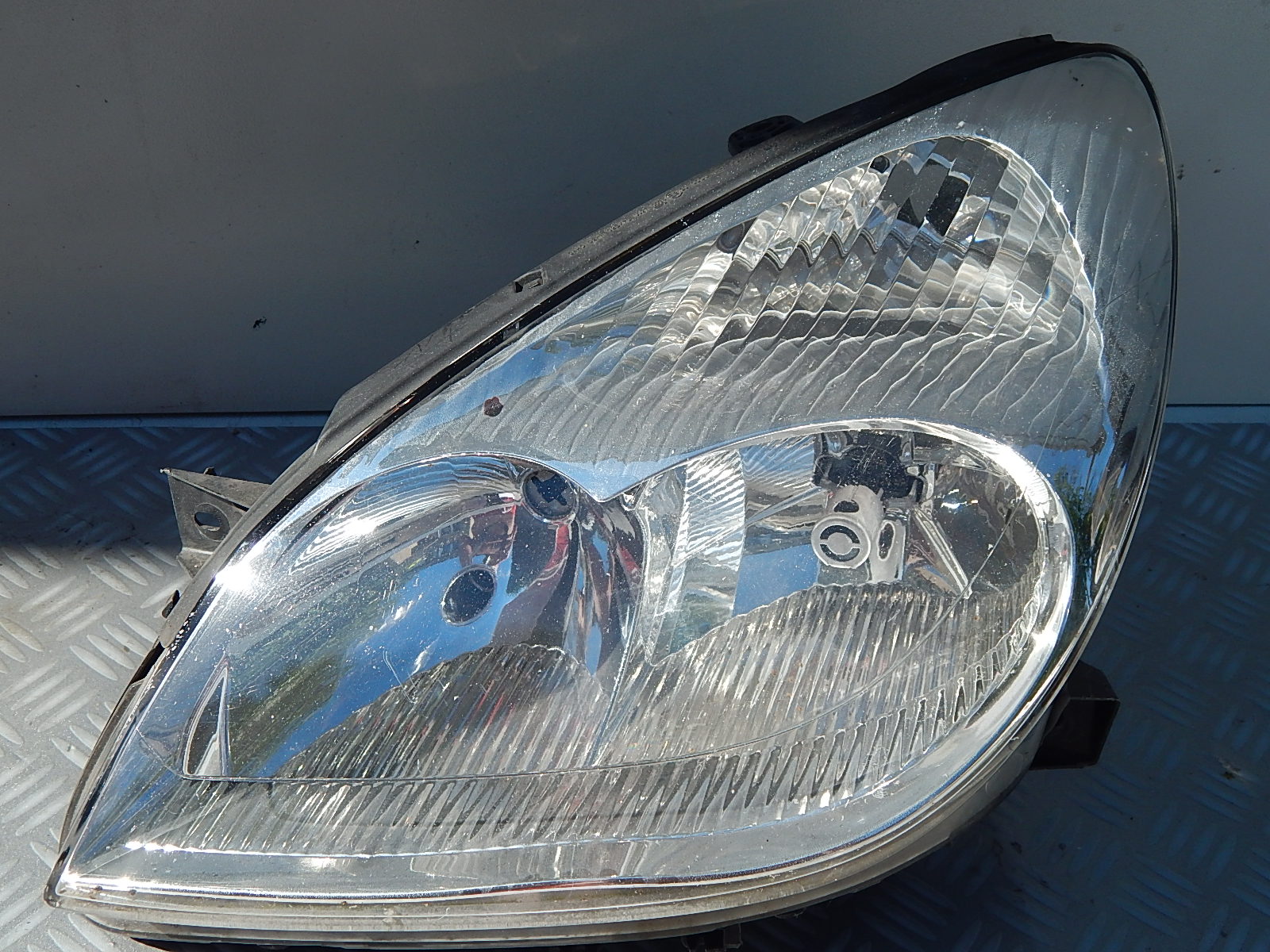 Naprawa świateł samochodowych Citroen C5 lewy xenon