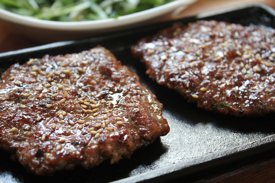 [Food] TteokGalbi (떡갈비, Grilled Short Rib Patties) peacebreeze