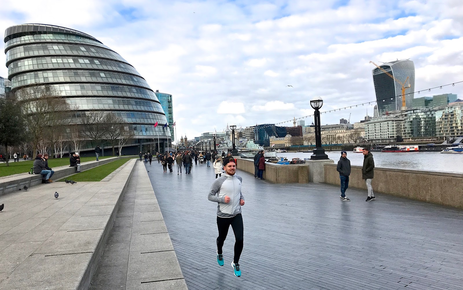 London Thames Themse Laufen Running City Hall