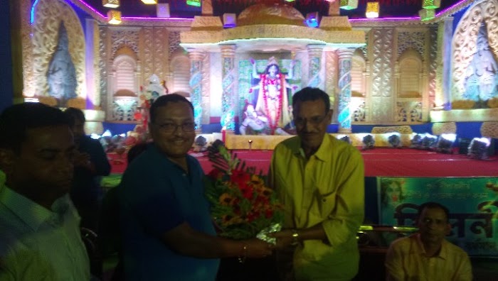 বর্ধমানে মিলনী সংঘের কালী পুজো প্রাঙ্গনে ফুটবল নক্ষত্র সুব্রত ভট্টাচার্য, উন্মাদনা