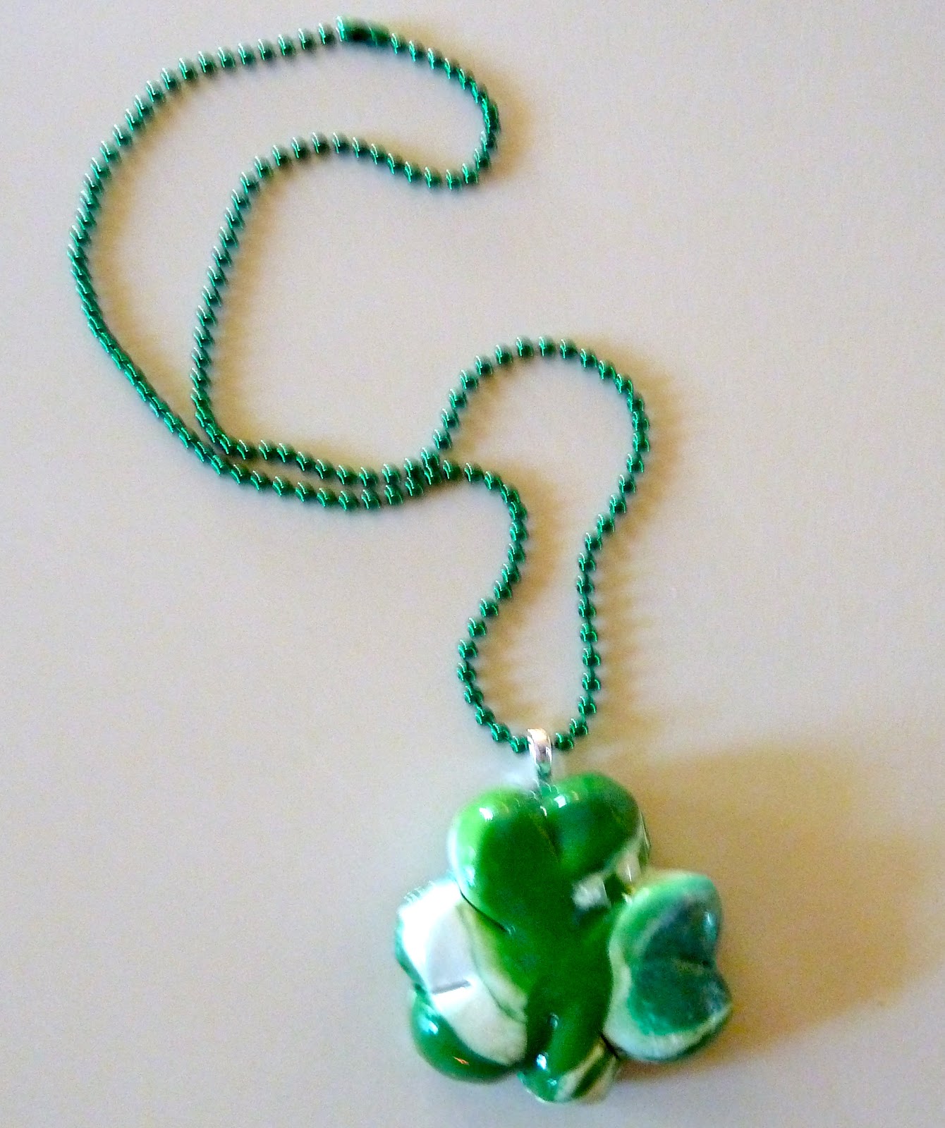 Make it easy crafts Polymer clay shamrock pendant tutorial