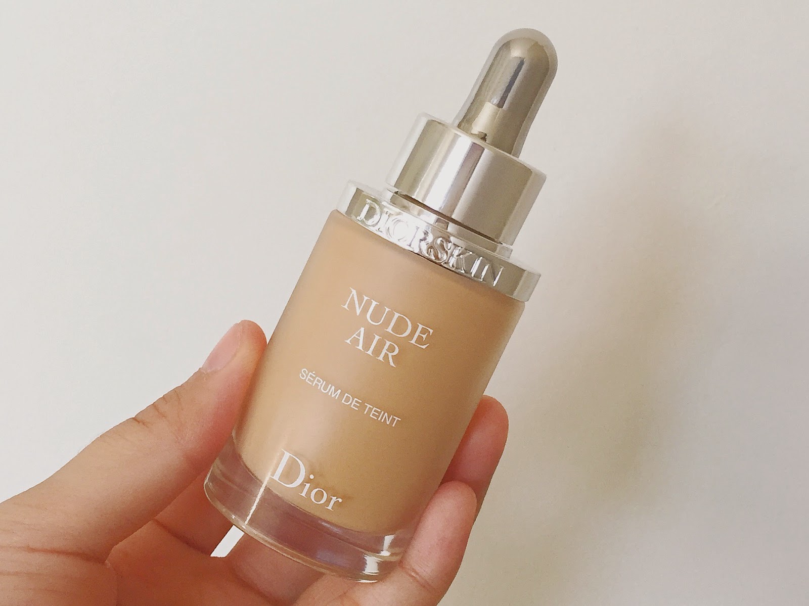dior nude air serum 010
