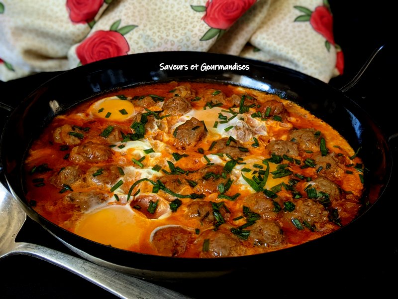 Tajine de Kefta aux oeufs (2).