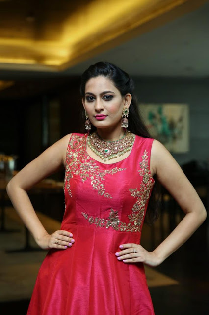 Swetha Jadhav Photos 