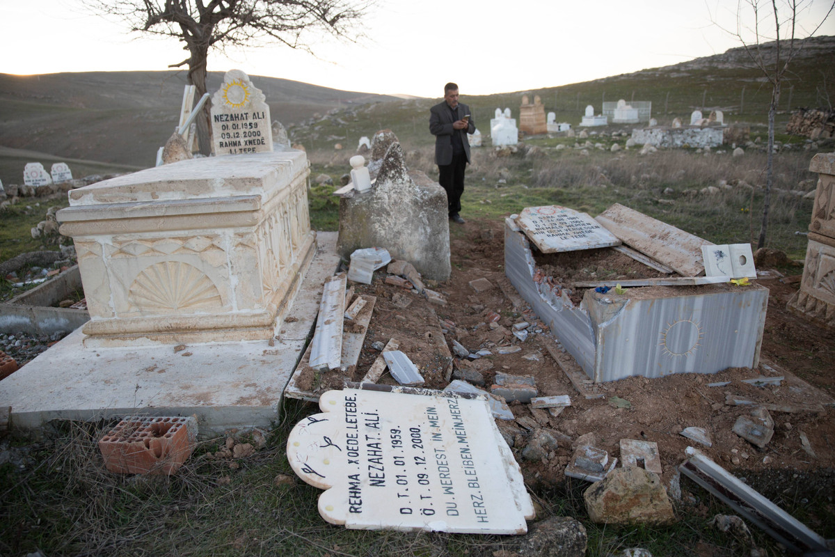 مقبرة إيزيدية بريف نصيبين تتعرض للتدمير من مجهولين