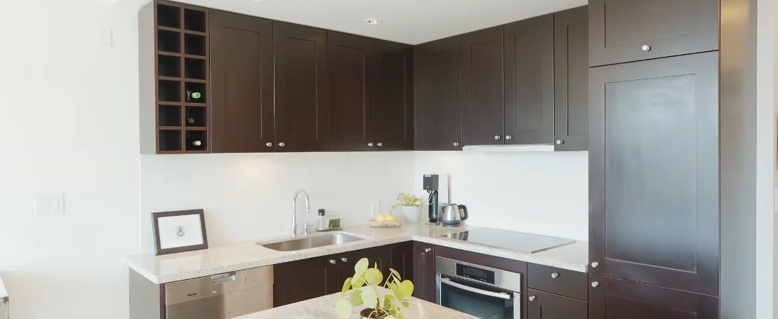 Tour 821 Cambie St #1005, Vancouver vs. 13 Interior Design Photos