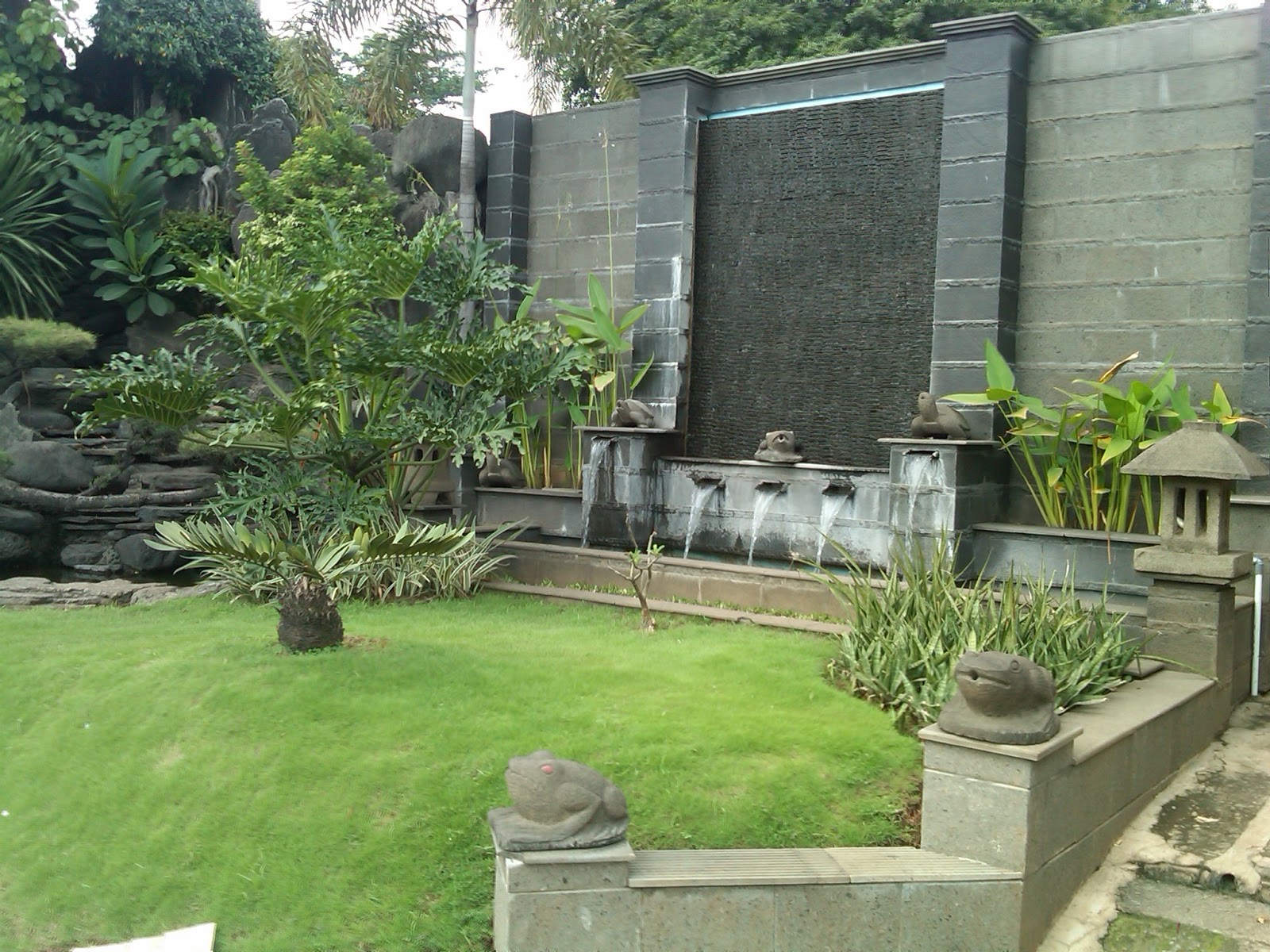 Populer 20+ Taman Minimalis Air Terjun