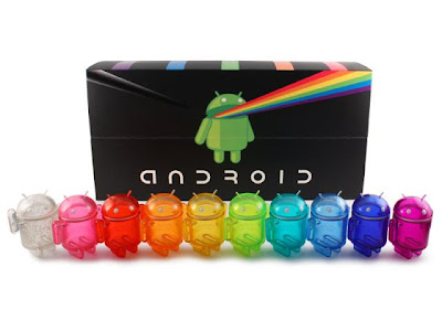 Rainbow Android Vinyl Figure Set by Andrew Bell