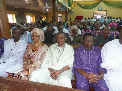 w Photos: Osinbajo, Ngige, Oshiomole, Fayemi, others attend the funeral of former governor of Old Western Region, Adeyinka Adebayo