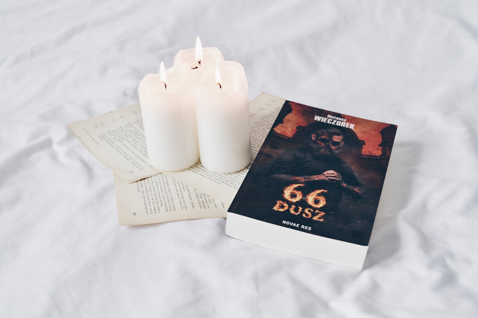 66 dusz, Mateusz Wieczorek, polskie książki, czytam bo polskie, bookstagram, co czytać, fajna książka, człowiek któy chciał oszukać diabła, Twardowski
