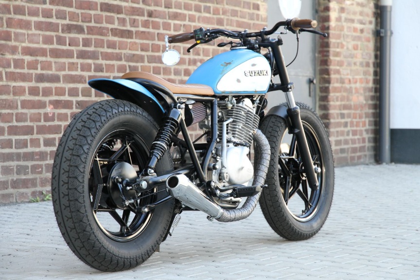 Tracker Moto Retro number
