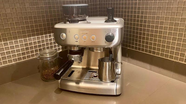 1. Breville Barista Max