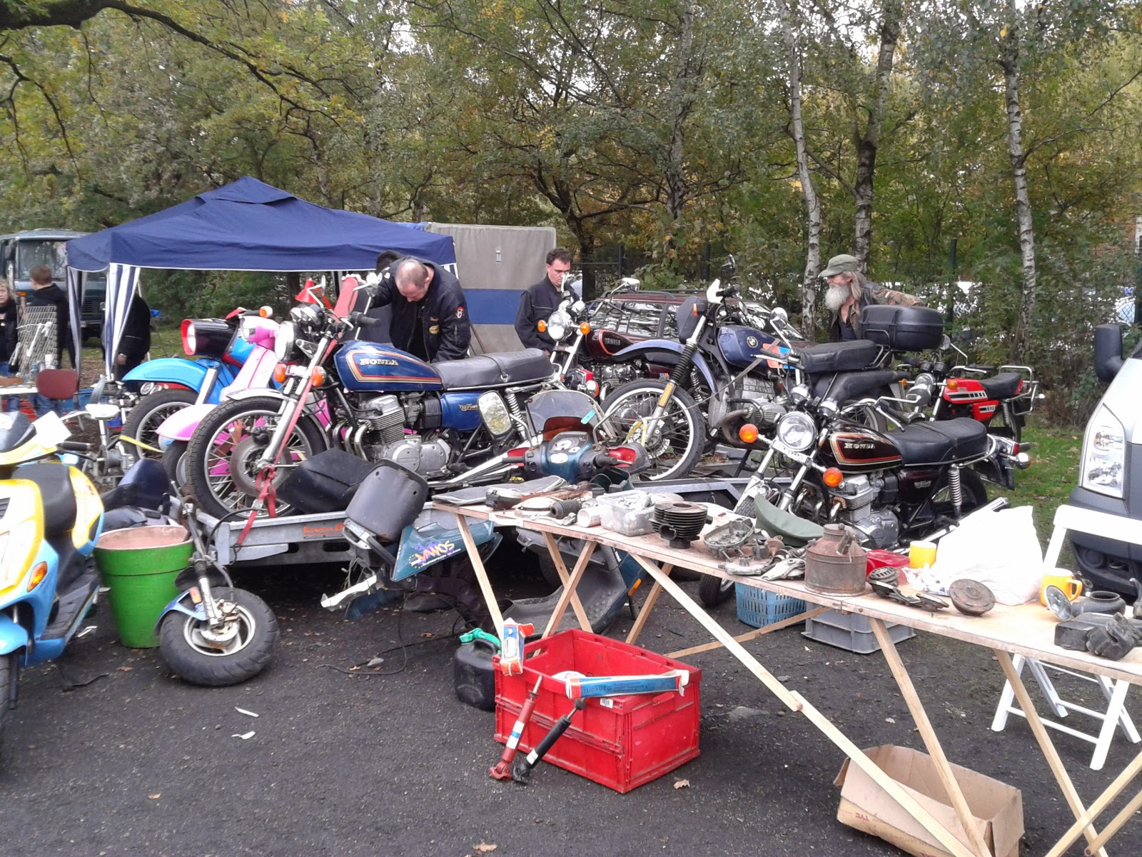 Rostpartikel : Teilemarkt Recklinghausen ,Oktober 2013