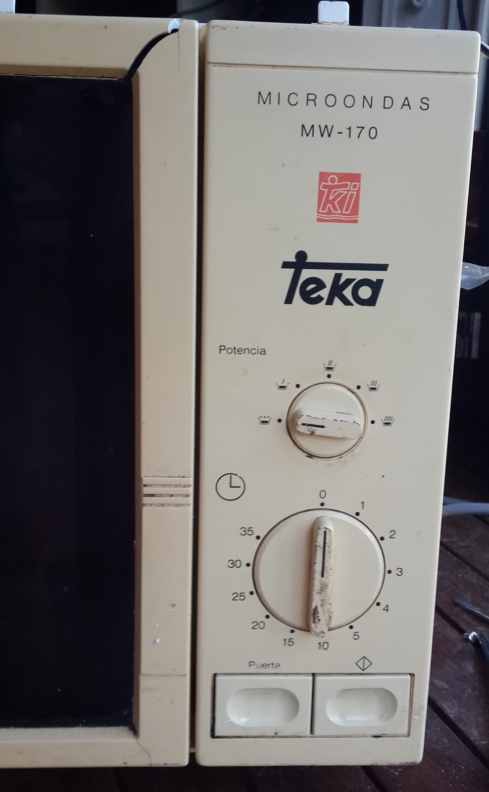 eSalvage: Microwave Oven Teka MW-170