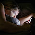 Γιατί δεν πρέπει να κοιτάζετε το κινητό σας πριν κοιμηθείτε
