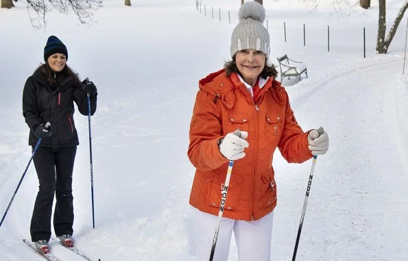 King Carl Gustaf, Queen Silvia, Crown Princess Victoria, Prince Daniel, Princess Estelle and Prince Oscar