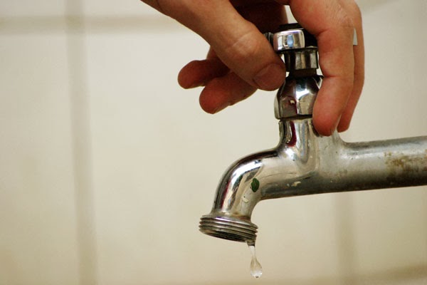 ABORDAGEM: Problemas com abastecimento de água vêm aumentando em Alta Floresta, segundo moradores