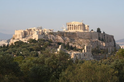 A glimpse of the Acropolis of History A glimpse of the Acropolis of History