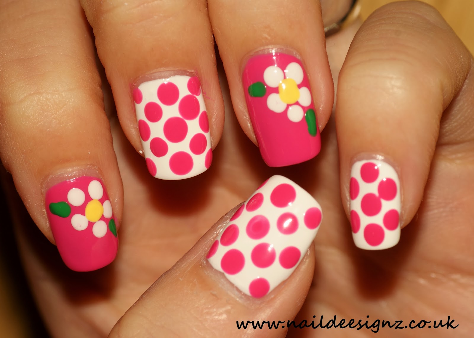 google dot flower nail art