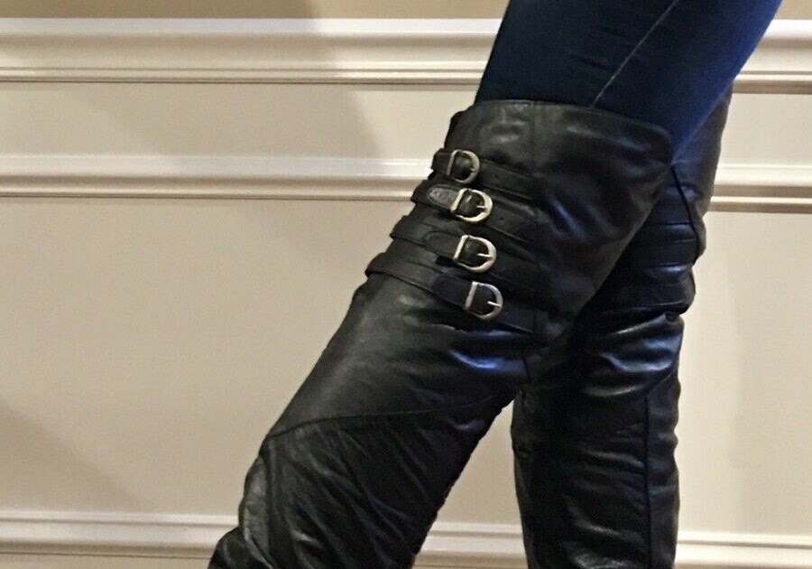 eBay Leather: Another vintage pair of thigh-high boots sells for $300!