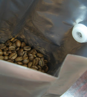 Coffee bag with valve