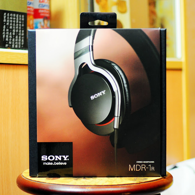 Ai's Blog: [耳機開箱] 日本敗家 Sony MDR-1R 耳罩式耳機