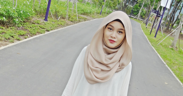 Off the ground - In My Shawls | Singapore Style & Lifestyle Blog