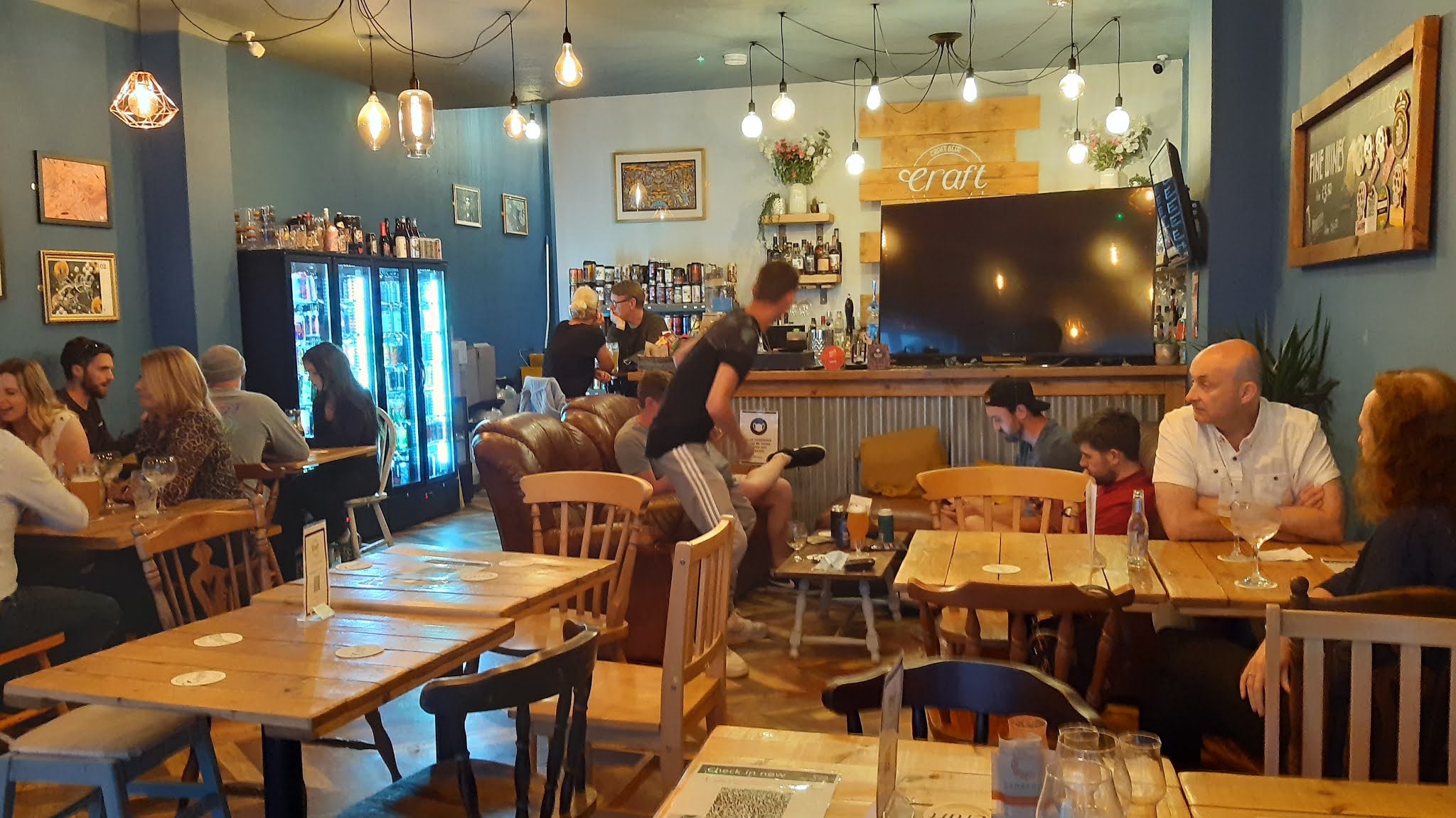 Prop Up the Bar Scarborough Pub Crawl