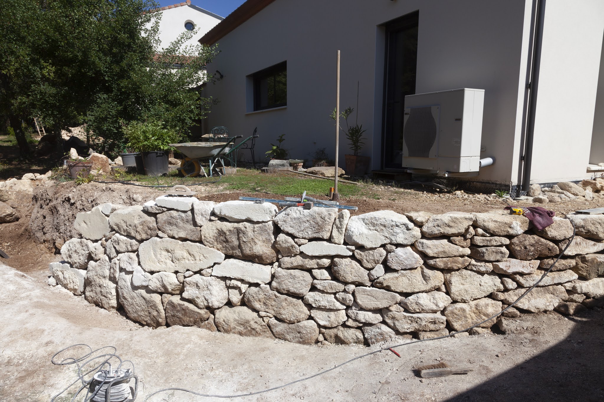 Ecologis à Beaulieu Mur en pierre sèche 2