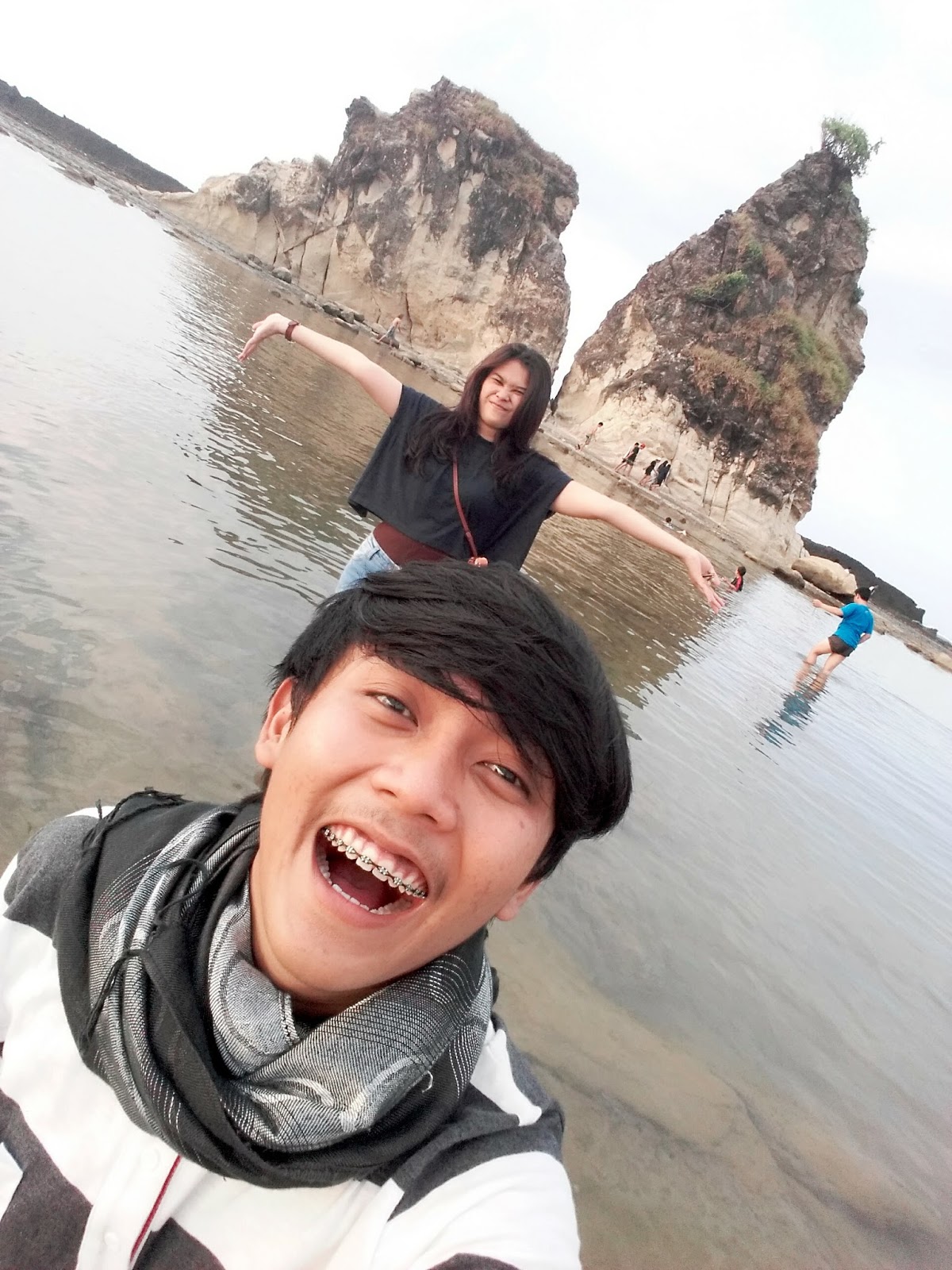AS: Pantai Sawarna