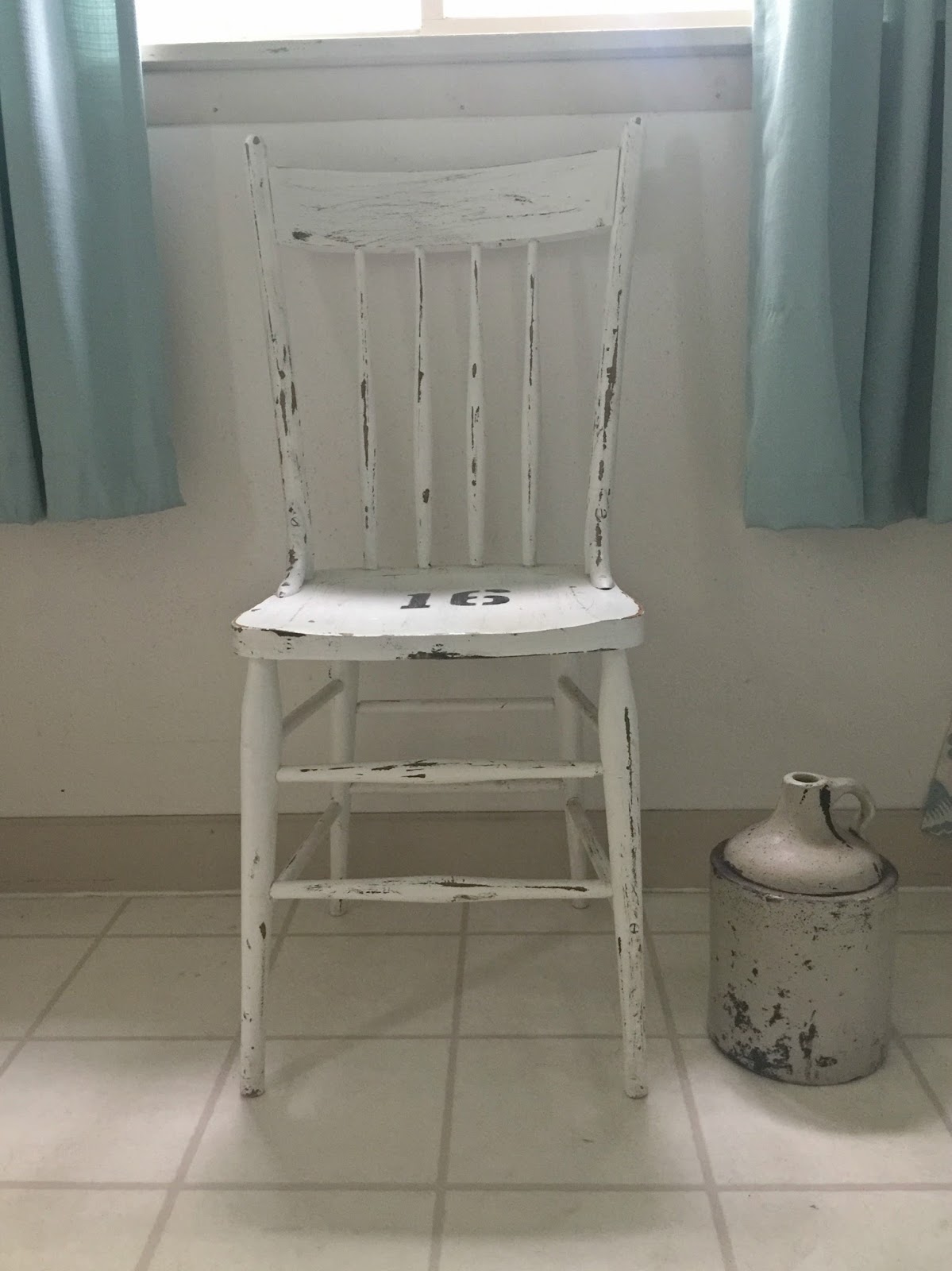 The Junk Nest White Painted Antique Farmhouse Chair Before After White Painted Antique Farmhouse Chair