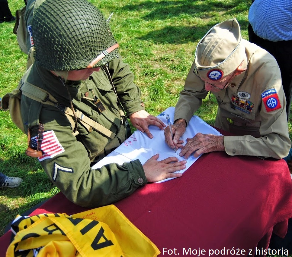 Historia odkrywana na nowo: Sierżant Clinton E. Riddle - 325. Pułku ...