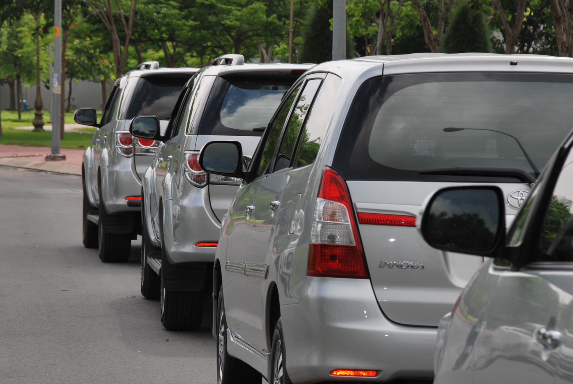 Viet Ventures Hành Trình Việt Travel Agency Vietnam Car rental with