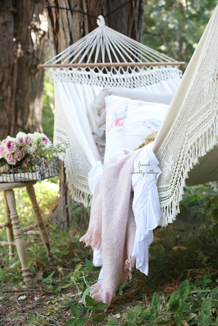 Top 10 perfect fringed hammocks for lazy summer naps