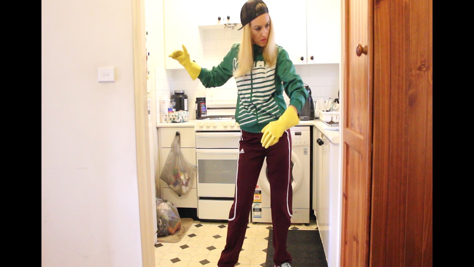 Sascha Raeburn What happens if you drink dishwashing detergent??