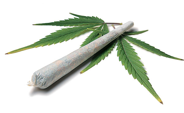 ¿Es posible consumir cannabis cumpliendo la ley?
