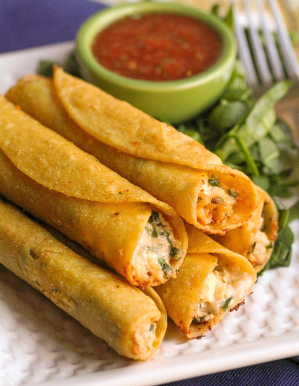Cream Cheese and Chicken Taquitos - Easy Recipes