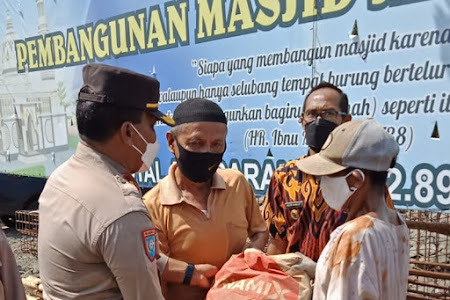    Polresta Banyumas Sumbangkan Material Untuk Pembangunan Masjid Jami' Al Istiqomah