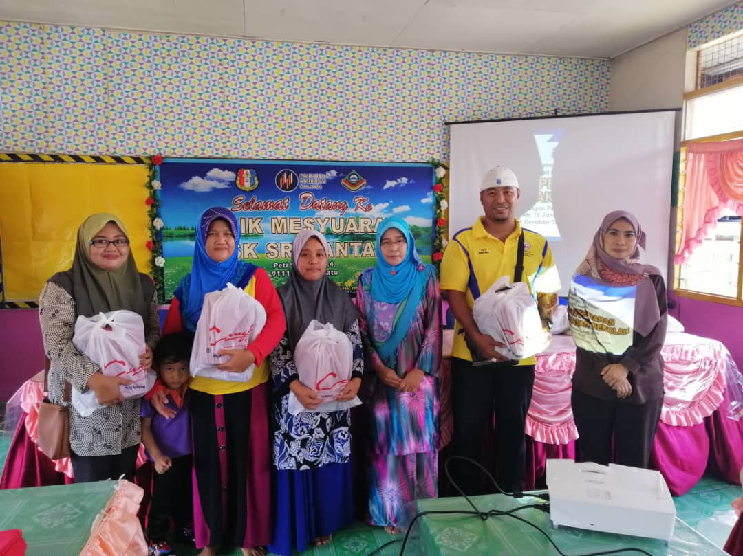 Sekolah Bantuan Penuh Kerajaan / Senarai bantuan kewangan kerajaan