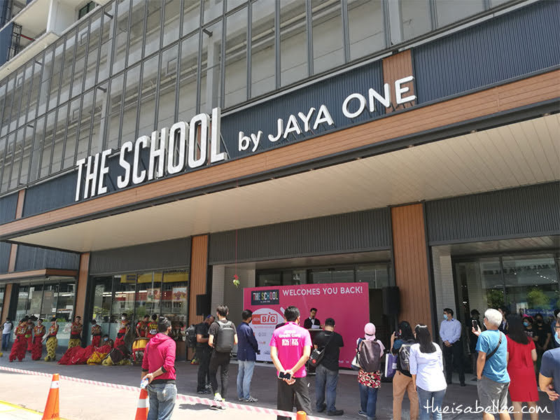 Jaya One The School entrance
